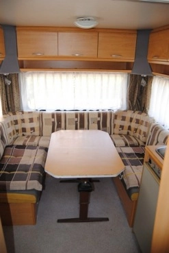                         KNAUS 2001 ROK STACJONARNA! Ładne wnętrze! Prysznic! WC! Transport! - zdjęcie 4
                        