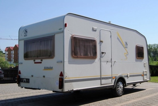                         KNAUS 2001 ROK STACJONARNA! Ładne wnętrze! Prysznic! WC! Transport! - zdjęcie 6
                        