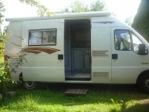                         Sprzedam Citroen Jumper -kamper - zdjęcie 11
                        