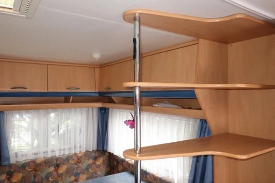                         Przyczepa kempingowa Hobby de lux 440 - zdjęcie 10
                        