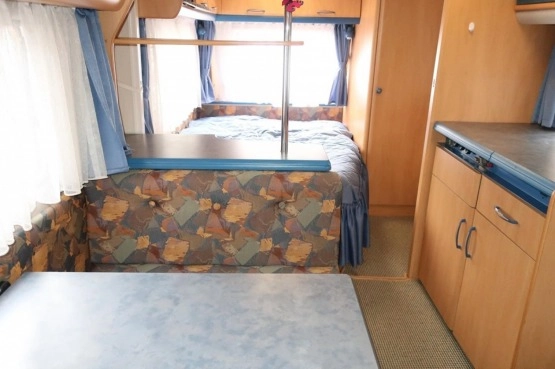                         Przyczepa kempingowa Hobby de lux 440 - zdjęcie 18
                        