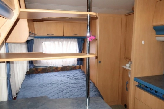                         Przyczepa kempingowa Hobby de lux 440 - zdjęcie 9
                        