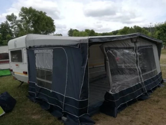                         Przyczepa kempingowa Knaus Country, 4-5 osobowa z łóżkiem piętrowym. - zdjęcie 3
                        