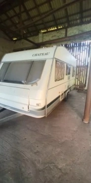                         Camping Chateau Calista wraz z pełnym przedsionkiem i  - zdjęcie 2
                        