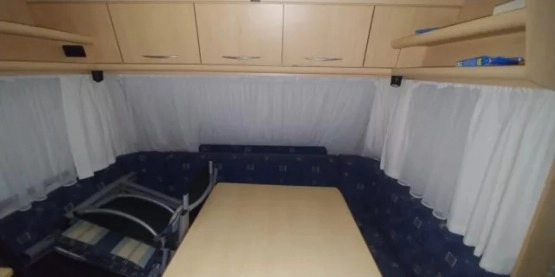                         Camping Chateau Calista wraz z pełnym przedsionkiem i  - zdjęcie 5
                        