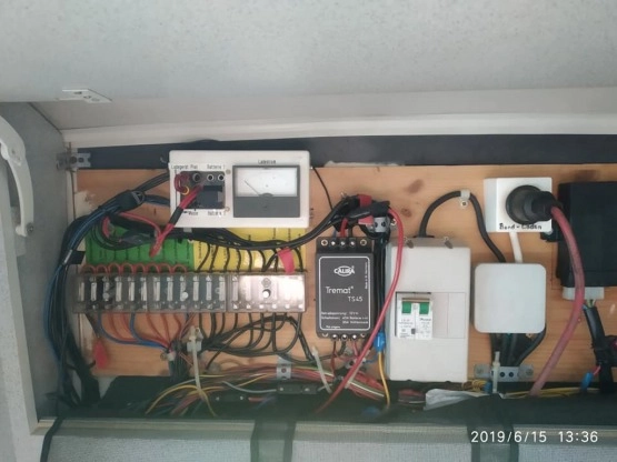                         Kamper Concorde na Peugeot j5 - zdjęcie 3
                        