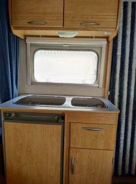                         Caravelair Antares Luxe 390, 2004 rok, DMC 900 kg - zdjęcie 6
                        