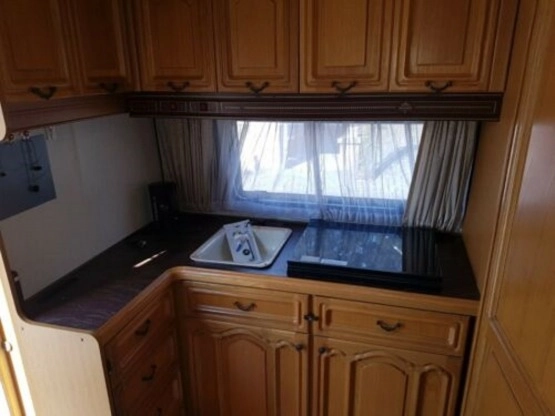                         Hobby 425 PRESTIGE przyczepa kempingowa - zdjęcie 11
                        