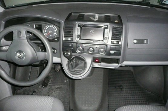                         VOLKSWAGEN Camper T5 Nowa zabudowa 2014 r., salon POLSKA - zdjęcie 12
                        