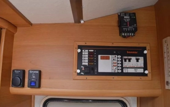                         Kamper Benimar 2003/2004 - zdjęcie 13
                        