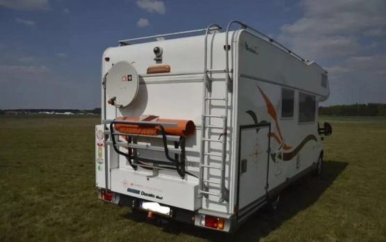                         Kamper Benimar 2003/2004 - zdjęcie 6
                        