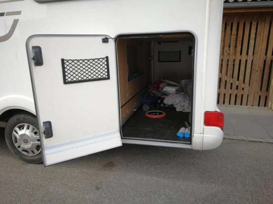                         Hymer 698 cl, fiat ducato, auto bv, 2 oddzielne łóżka - zdjęcie 5
                        