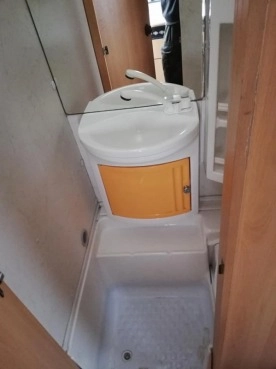                         Przyczepa kempingowa zarejestrowana, z WC - zdjęcie 13
                        