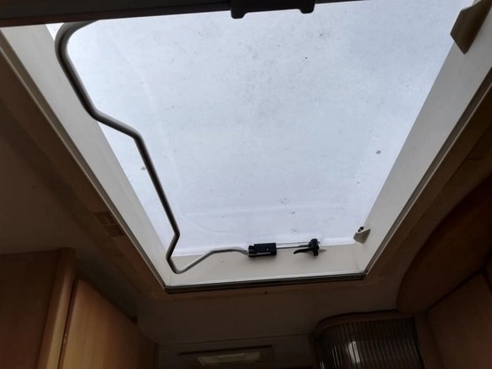                         Przyczepa kempingowa zarejestrowana, z WC - zdjęcie 16
                        