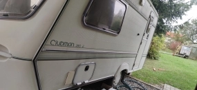                         Przyczepa kempingowa lunar clubman 390-2 z 1989 - zdjęcie 3
                        