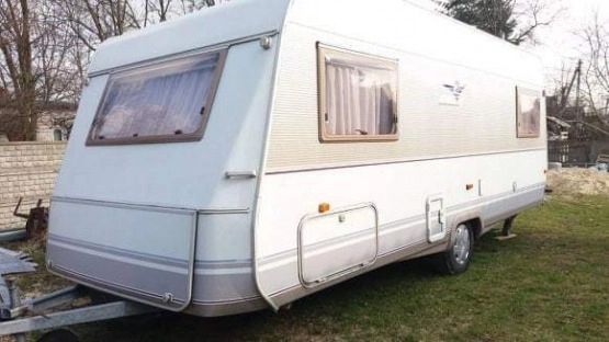                         DETHLEFFS RG5 Przestronna! Zarejestrowana! 4-5 osób z WC! Przedsionek - zdjęcie 1
                        