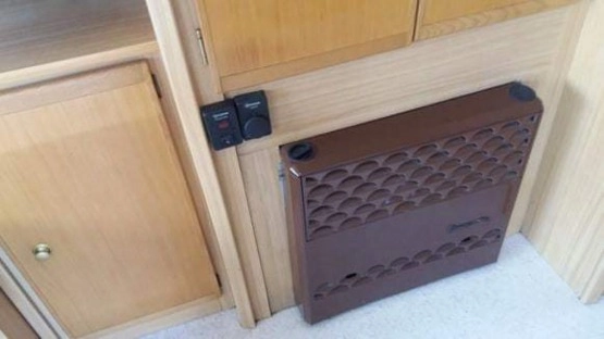                         DETHLEFFS RG5 Przestronna! Zarejestrowana! 4-5 osób z WC! Przedsionek - zdjęcie 7
                        