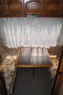                         HOBBY 495 4-osobowa z WC! Ogrzewanie gazowe! Mobilna! POLECAM - zdjęcie 2
                        