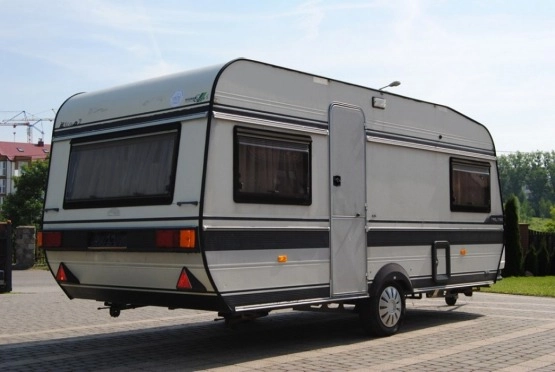                         HOBBY 495 4-osobowa z WC! Ogrzewanie gazowe! Mobilna! POLECAM - zdjęcie 3
                        