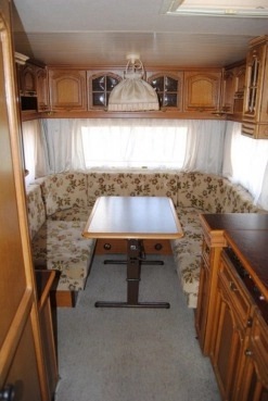                         HOBBY 495 4-osobowa z WC! Ogrzewanie gazowe! Mobilna! POLECAM - zdjęcie 8
                        