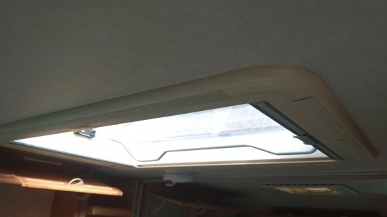                         Przyczepa kempingowa Adria - zdjęcie 41
                        