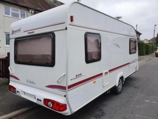                         Przyczepa kempingowa Elddis Avante 505 - zdjęcie 2
                        