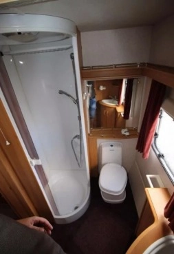                         Swift Przyczepa Kempingowa 2002 rok - zdjęcie 8
                        