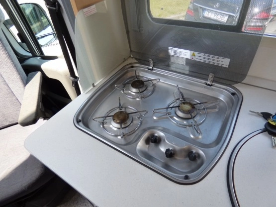                         Fiat Ducato / nadbudowa KNAUS - zdjęcie 14
                        