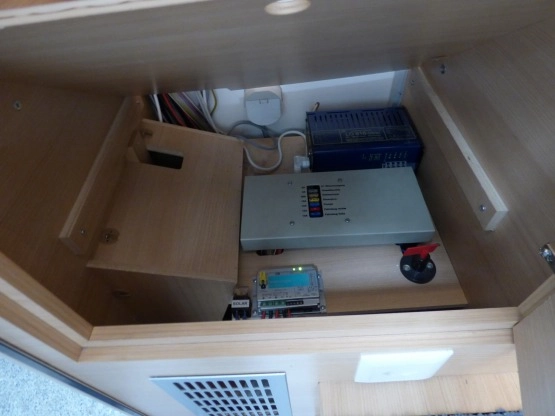                         Fiat Ducato / nadbudowa KNAUS - zdjęcie 6
                        