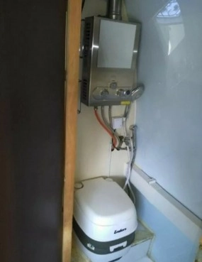                         1996 rok, Mercedes-Benz Sprinter kamper, bus, mocny diesel 2.9, 122 km - zdjęcie 2
                        