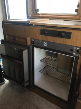                         Kamper Camper Mitsubishi Concorde 2.5 diesel - zdjęcie 3
                        