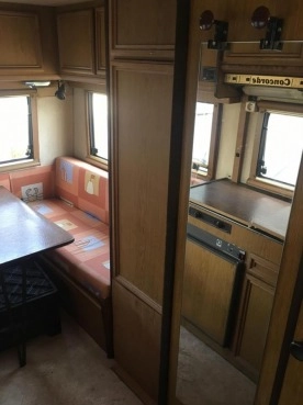                         Kamper Camper Mitsubishi Concorde 2.5 diesel - zdjęcie 5
                        