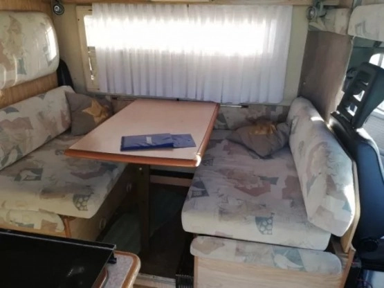                         Kamper Fiat Ducato 1992 r., 2,5 TD, 95 KM - zdjęcie 5
                        