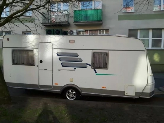                         Świetna, przestronna przyczepa kempingowa HYMER 545 EN, mover, solar - zdjęcie 1
                        