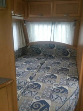                         Świetna, przestronna przyczepa kempingowa HYMER 545 EN, mover, solar - zdjęcie 4
                        
