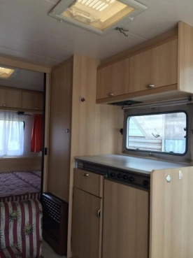                         Sprzedam Przyczepę Kempingową Burstner  - zdjęcie 7
                        