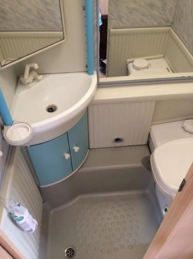                         Sprzedam Przyczepę Kempingową Burstner  - zdjęcie 8
                        