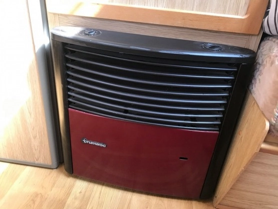                         Przyczepa kempingowa Herald Emblem 4-5 osobowa, 2001 r., DMC 1340 - zdjęcie 28
                        