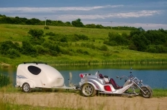                         Przyczepa z włókna szklanego Wave również do trójkołowca - zdjęcie 7
                        