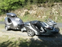                         Przyczepa z włókna szklanego Wave również do trójkołowca - zdjęcie 22
                        