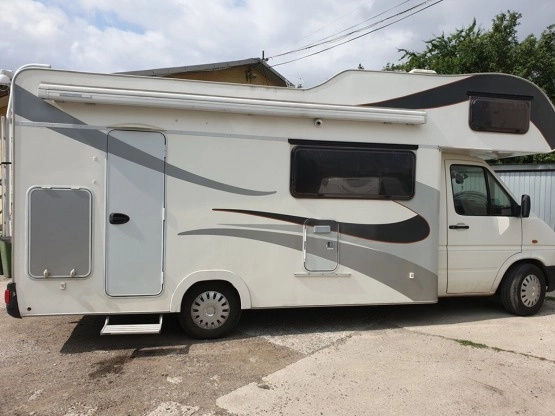                         Sprzedam VW LT Kamper - zdjęcie 11
                        