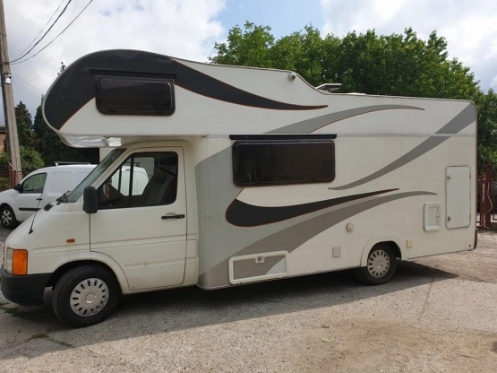                         Sprzedam VW LT Kamper - zdjęcie 1
                        