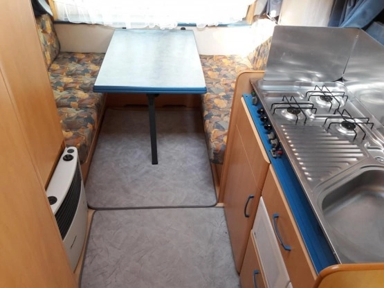                         Przyczepa HOBBY 400 z 2003 roku - zdjęcie 10
                        