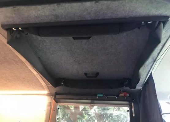                         Volkswagen Transporter T5 - zdjęcie 4
                        