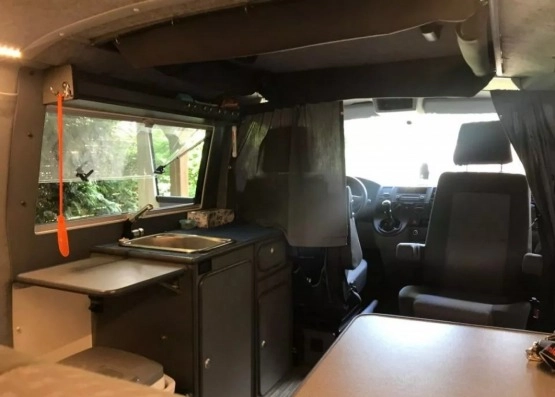                         Volkswagen Transporter T5 - zdjęcie 6
                        