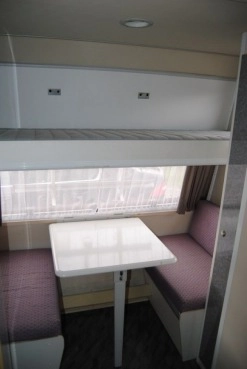                         KIP 49 Wersja zimowa! Łóżko piętrowe! Zarejestrowana! WC! Ogrzewanie! - zdjęcie 5
                        