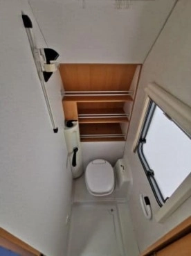                         Przyczepa kempingowa 4-5 osobowa Hymer Swing 466 - zdjęcie 5
                        