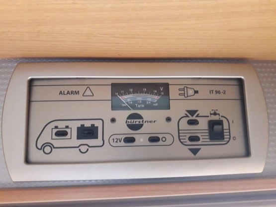                         Fiat Ducato Camper 2011 r., BURSTNER - zdjęcie 17
                        