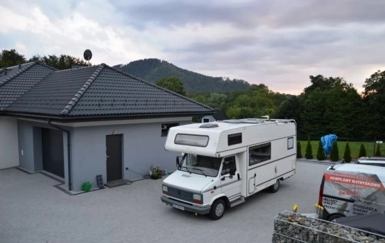                         Kamper Peugeot J5 - zdjęcie 16
                        