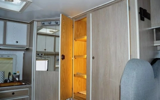                         Kamper Peugeot J5 - zdjęcie 8
                        